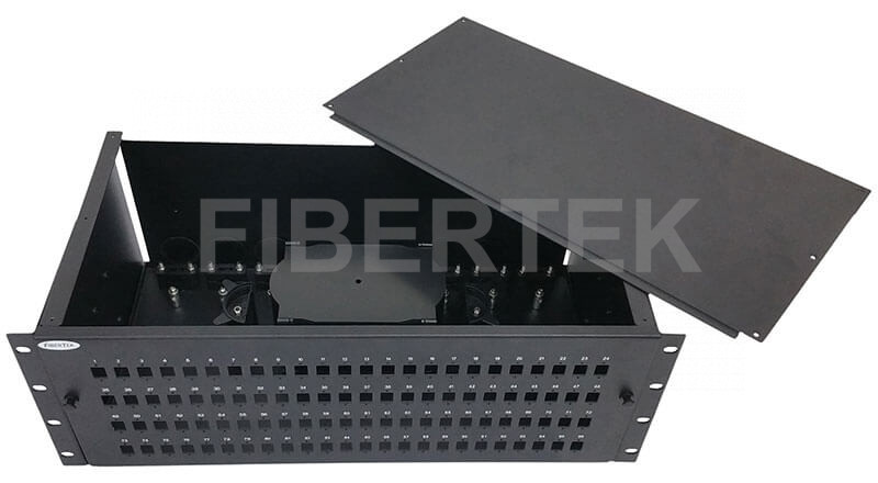 FPP496 series rack mount fiber patch panel with top cover removed